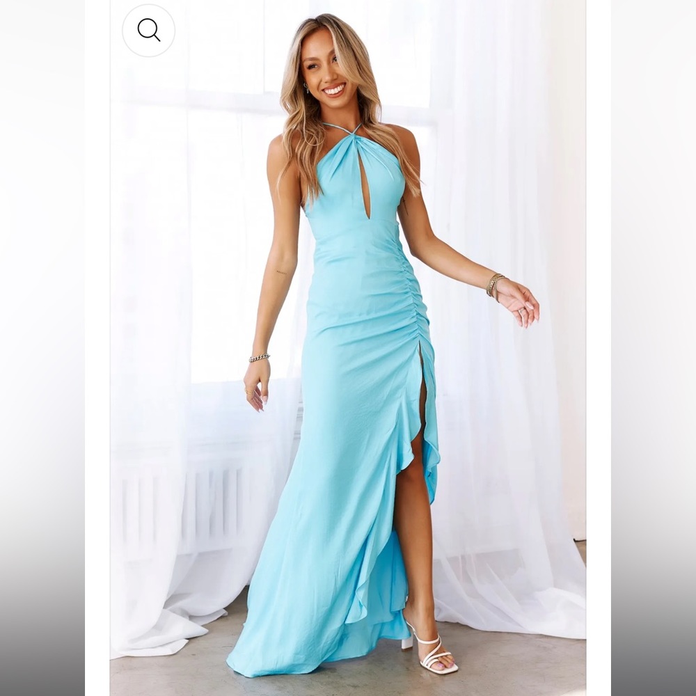 Hello Molly Size 4 long turquoise dress